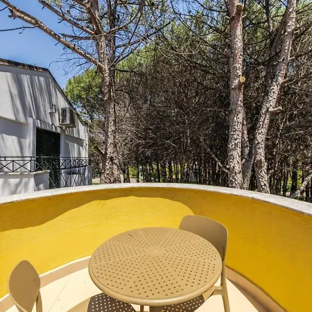 Dita Qerret Relaxing Beachfront By Pikhost Golem (Tirana)